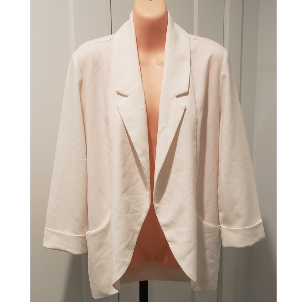 Forever 21 Open-Front Crepe Blazer - Picture 6 of 9
